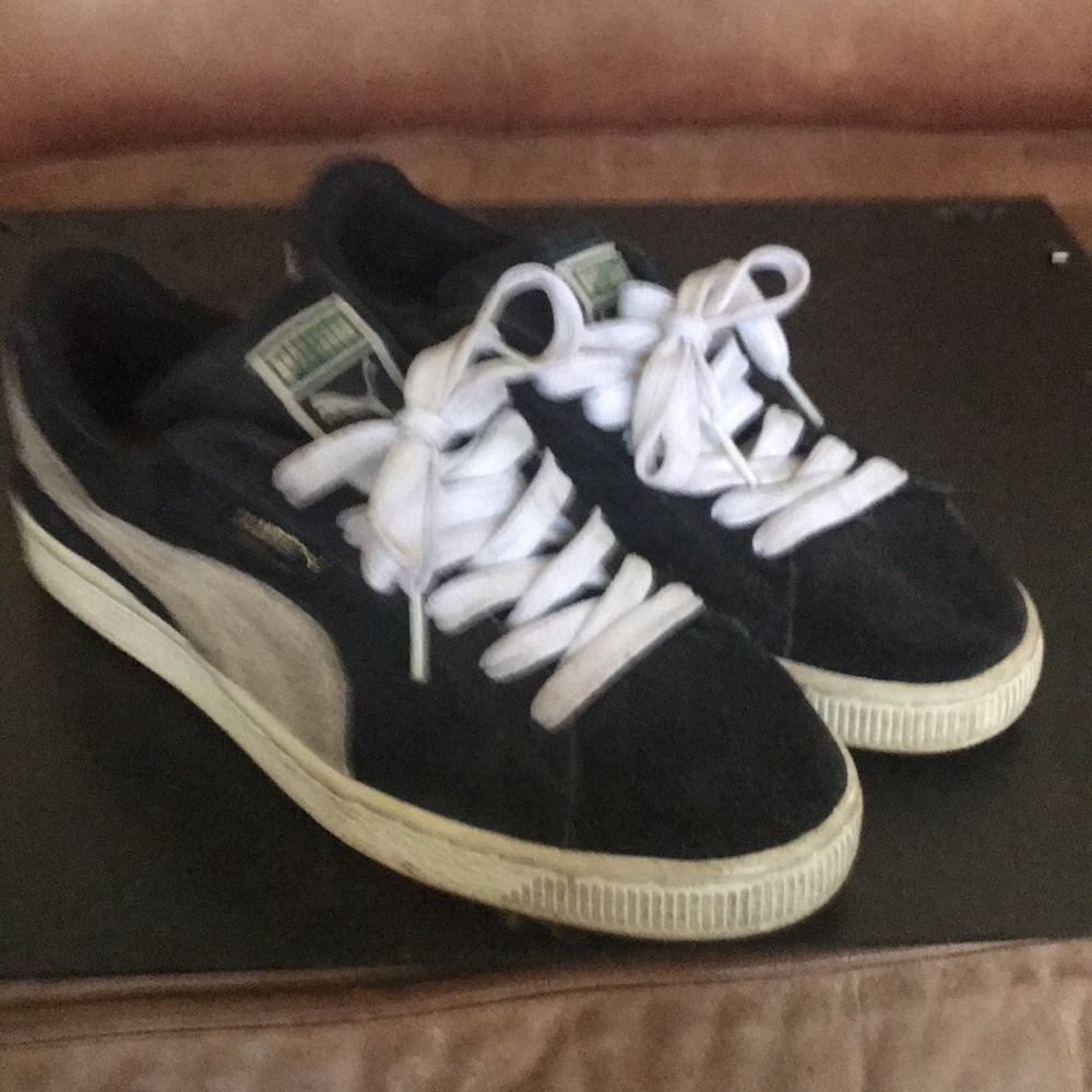 Puma Classic Black and Grey Sneakers